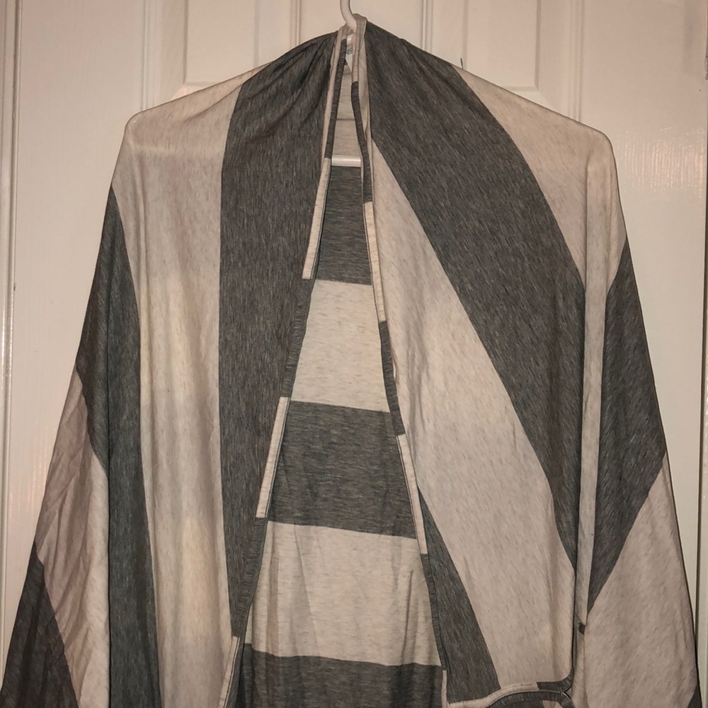 Jacket/ cover up